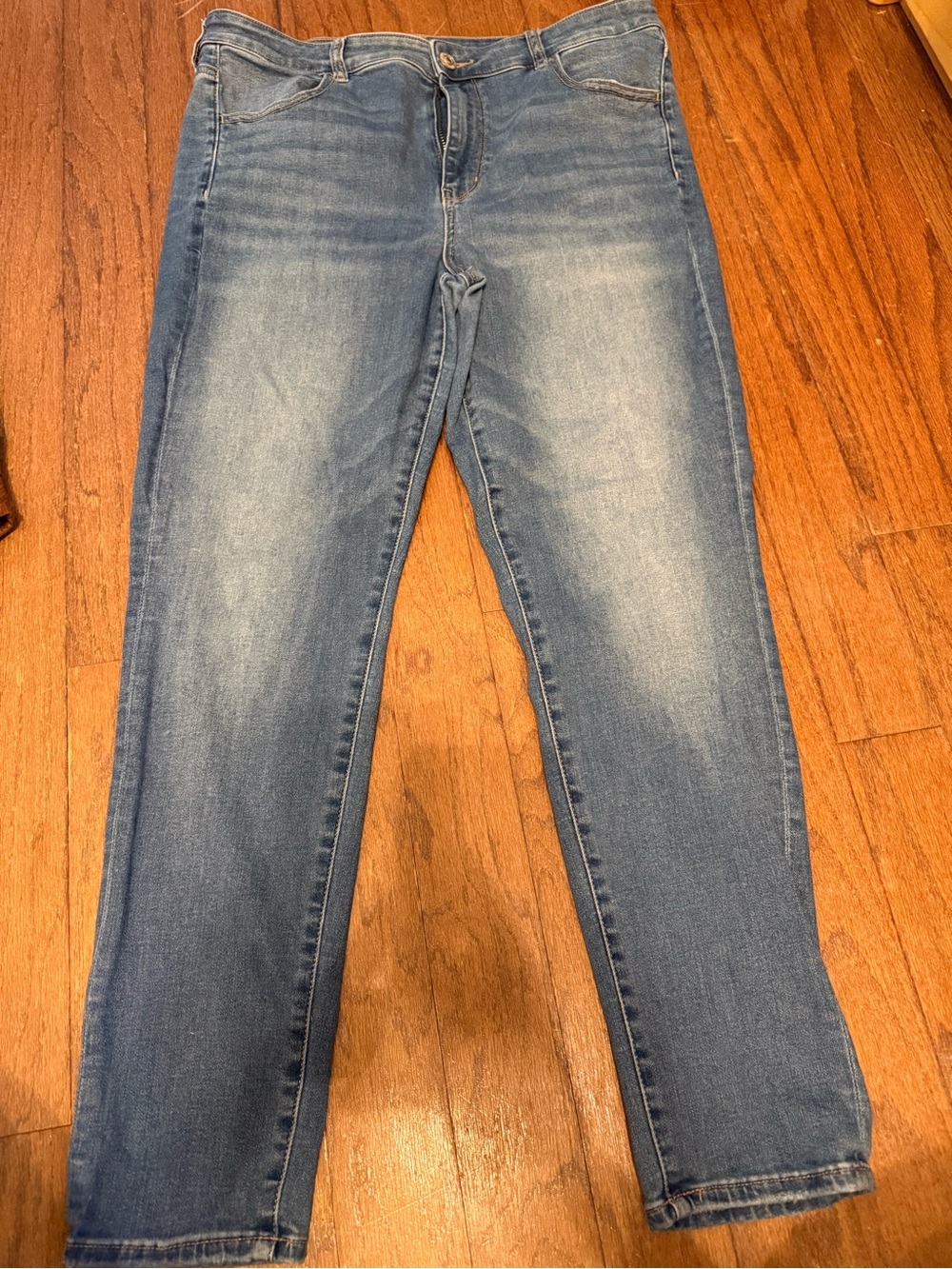 American Eagle denim jeans